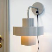 Dyberg Larsen wandlamp Stoke, grijs, Ø 20 cm, metaal